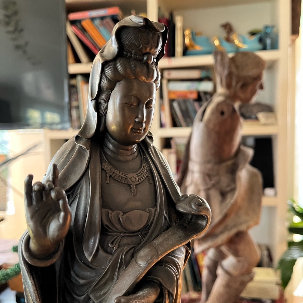 ESTATUA GUAN YIN BRONZE STATUE